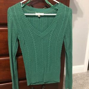 Long sleeve V-neck